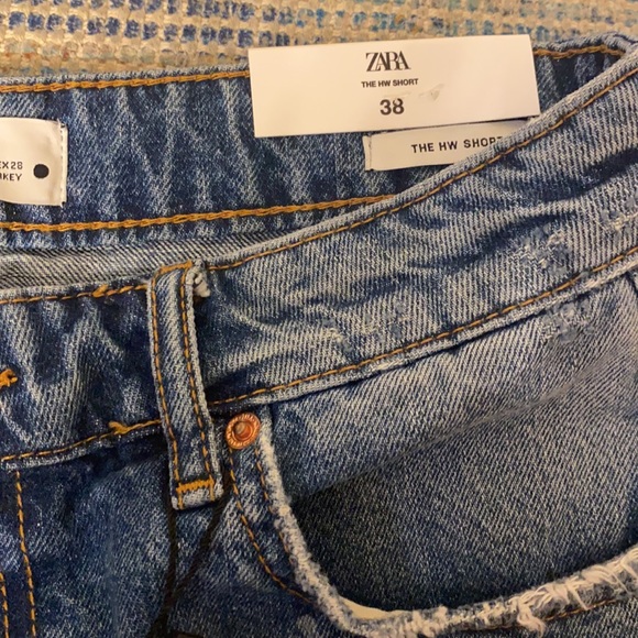 Zara jean shorts - Picture 2 of 4